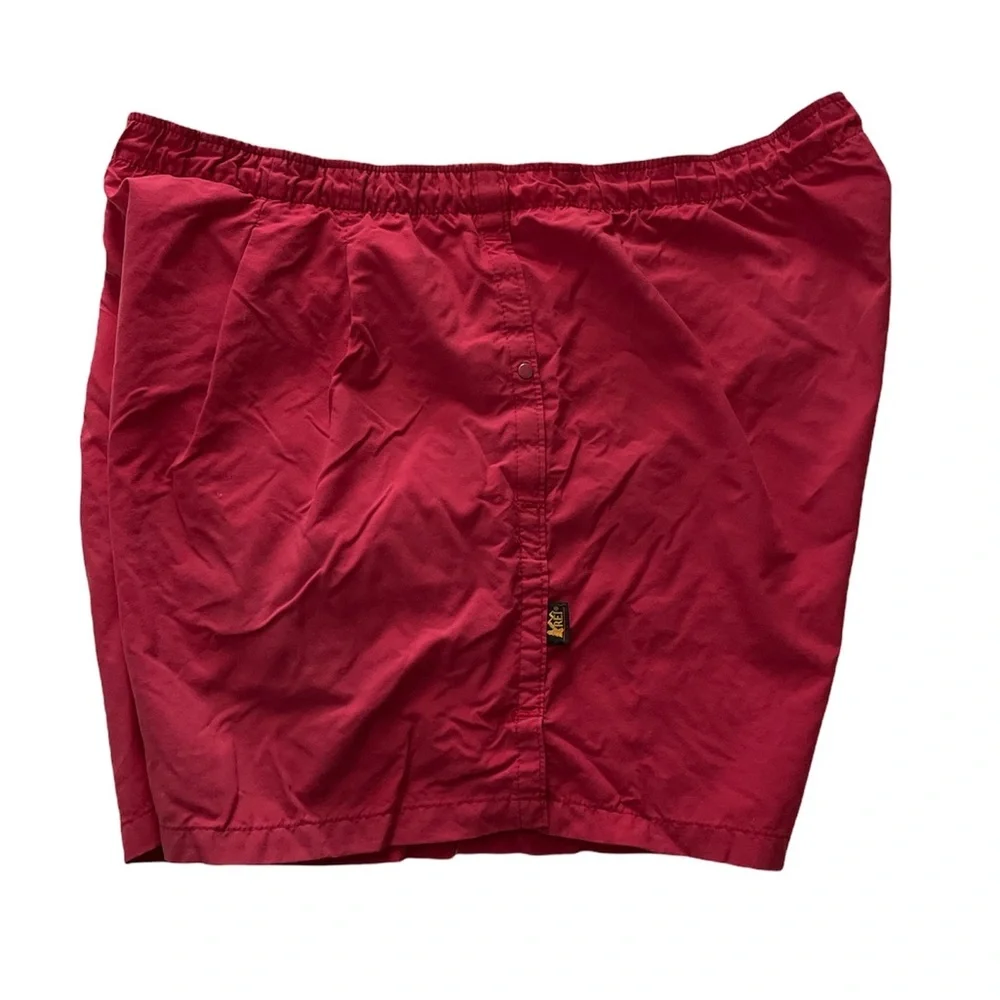 REI Vintage 1938 Men’s Red Shorts/ Swim Trunks Size L